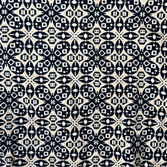 Recreation Women’s Geometric Pattern Shorts Navy/Peach Size 16 - Picture 2 of 6